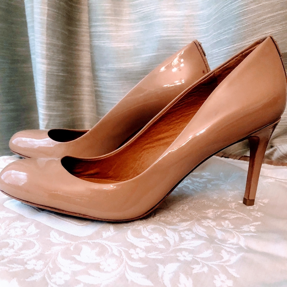 Coach Patton leather nude pumps sz 9 1/2